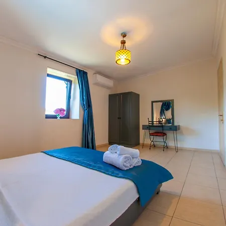 Kirkpinar Aparthotel 3*