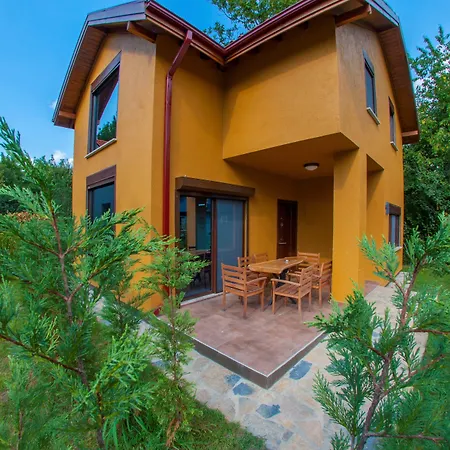 Kirkpinar Aparthotel 3*