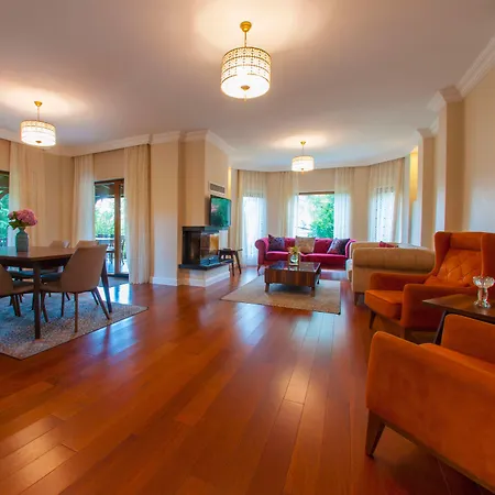 Kirkpinar Lejlighedshotel 3*