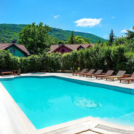 Aparthotel Kirkpinar 3*